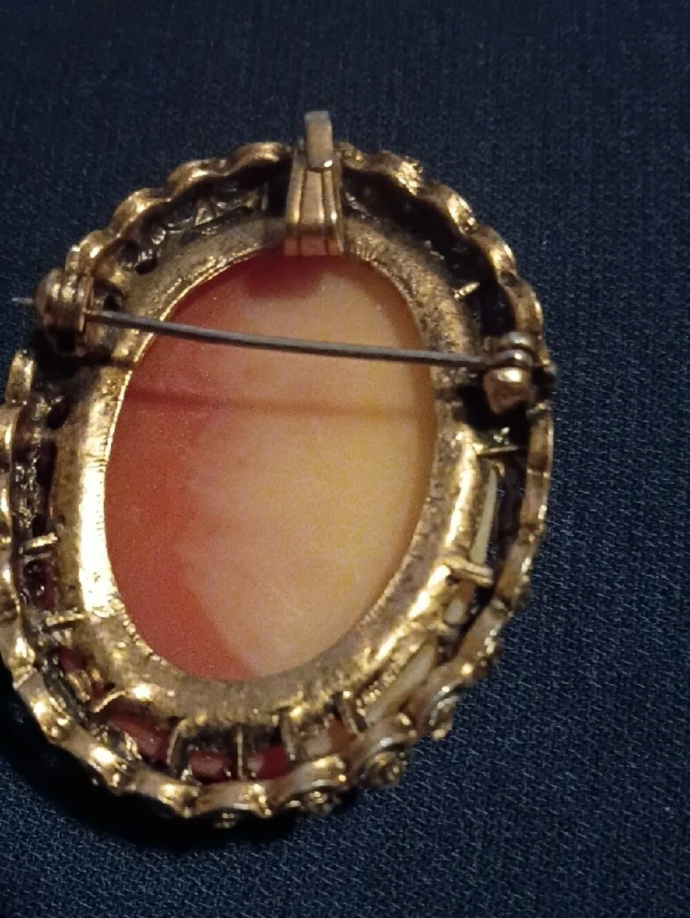 Vintage Cameo Pearl-Trim Brooch - Gold Tone, Cream & Coral